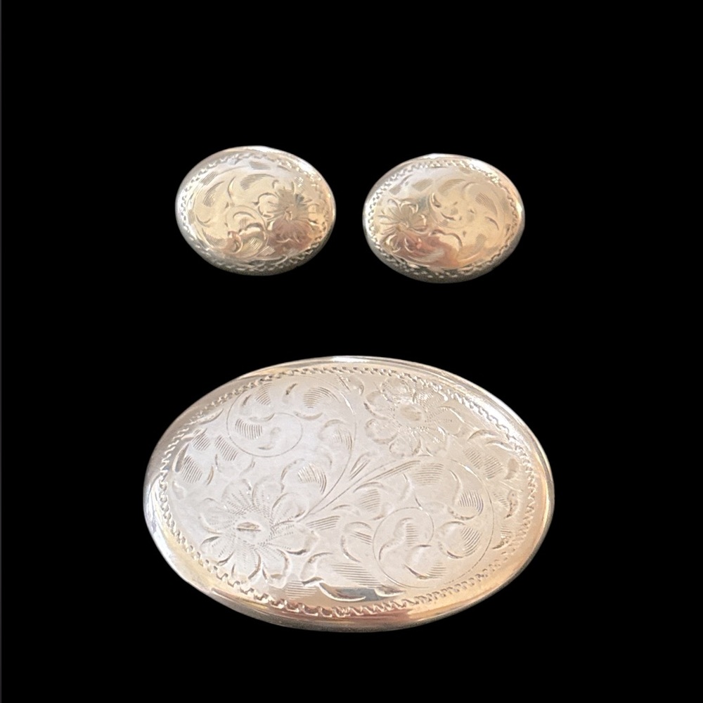 Vintage Sterling silver etched flower design large brooch & matching earrings